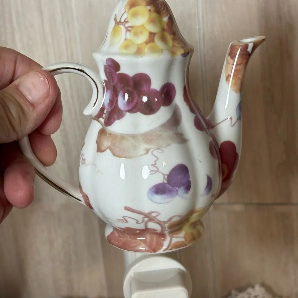 Kirkland’s JK Designs Grape Chintz Nightlight Teapot Set Retired